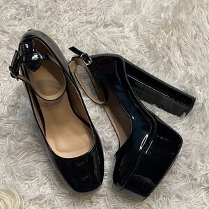 Wild Diva patten leather Black Platform high heels